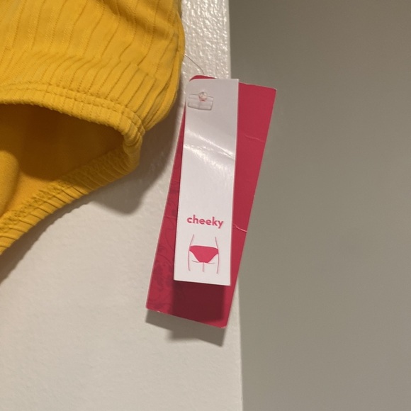 NWT Target yellow bikini bottom. Size L - Picture 2 of 6